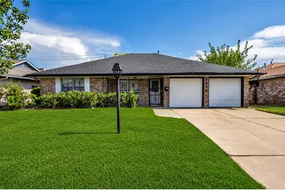 5426 Fairgreen Lane, Houston, TX 77048 - Photo 1