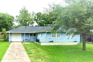 1802 14th Ave N, Texas City, TX 77590 - Photo 1