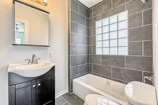 519 W Clay St, Houston, TX 77019 - Photo 18