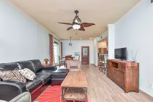 800 Country Pl Dr, Houston, TX 77079 - Photo 4