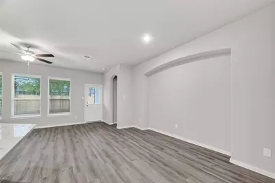 2119 Spring Hollow Drive, Baytown, TX 77521 - Photo 10