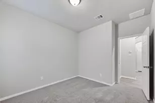 2119 Spring Hollow Dr, Baytown, TX 77521 - Photo 26