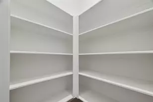 2119 Spring Hollow Dr, Baytown, TX 77521 - Photo 18