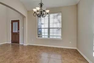 2750 Villa Bella Ct, League City, TX 77573 - Photo 6