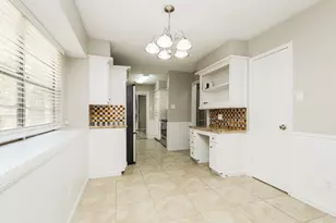 588 Woodstock Ln, Conroe, TX 77302 - Photo 6