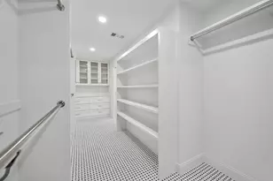 6423 Cindy Ln, Houston, TX 77008 - Photo 32