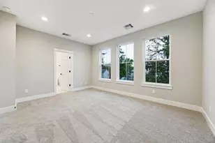 812 Thornton Rd, Houston, TX 77018 - Photo 12