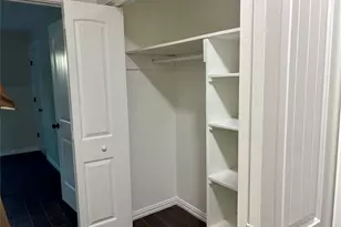 802 Victoria St, Navasota, TX 77868 - Photo 12