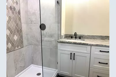 802 Victoria Street, Navasota, TX 77868 - Photo 14