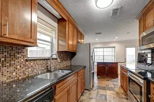 10118 Fernstone Ln, Houston, TX 77070 - Photo 2