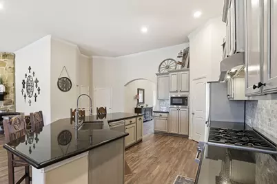 4115 Broadmoor Drive, Mont Belvieu, TX 77523 - Photo 14