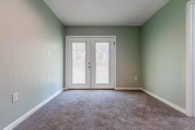 229 Bishop, Livingston, TX 77351 - Photo 12