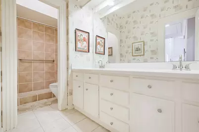 11139 Riverview Way, Houston, TX 77042 - Photo 36