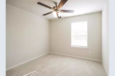 8215 Burnt Orchid Drive, Houston, TX 77016 - Photo 14