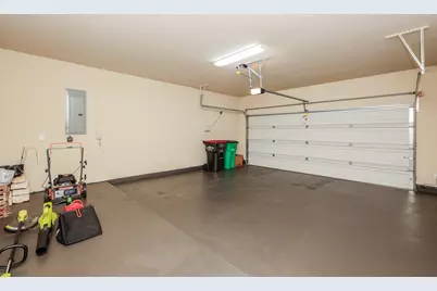 21911 Avalon Queen Drive, Spring, TX 77379 - Photo 18