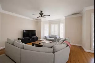 1012 Studer St, Houston, TX 77007 - Photo 6