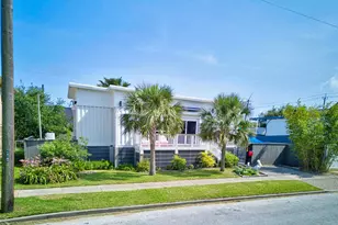 1119 Avenue L, Galveston, TX 77550 - Photo 2