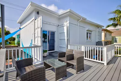 1119 Avenue L, Galveston, TX 77550 - Photo 26