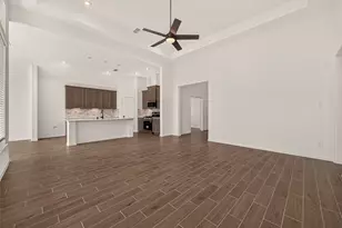 13631 Lago Vis Dr, Iowa Colony, TX 77583 - Photo 12