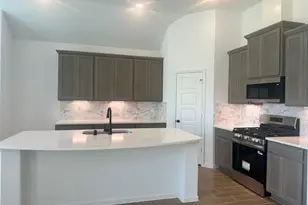 13631 Lago Vis Dr, Iowa Colony, TX 77583 - Photo 12