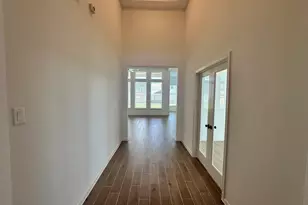 13631 Lago Vis Dr, Iowa Colony, TX 77583 - Photo 6