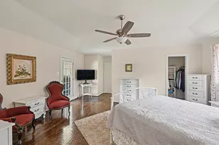 7719 Burning Hills Dr, Houston, TX 77071 - Photo 10
