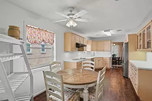 7719 Burning Hills Dr, Houston, TX 77071 - Photo 8