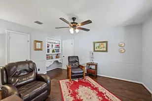 7719 Burning Hills Dr, Houston, TX 77071 - Photo 24