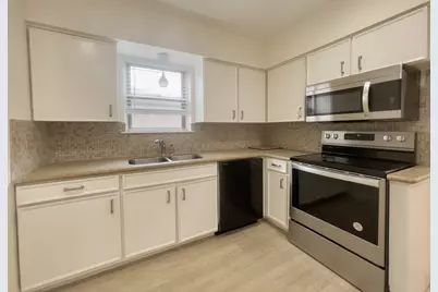 7710 Romney Road, Houston, TX 77036 - Photo 4