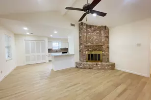 7710 Romney Rd, Houston, TX 77036 - Photo 6