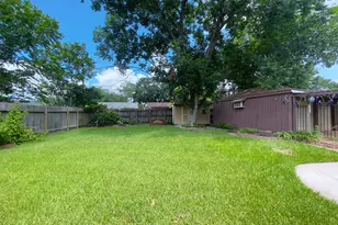 7710 Romney Rd, Houston, TX 77036 - Photo 28
