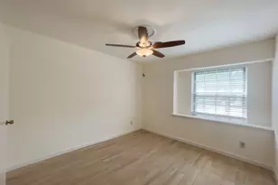 7710 Romney Rd, Houston, TX 77036 - Photo 16