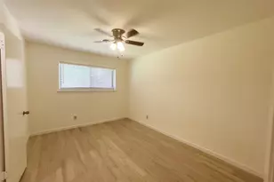 7710 Romney Rd, Houston, TX 77036 - Photo 22