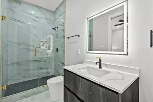 516 Reinerman St, Houston, TX 77007 - Photo 44