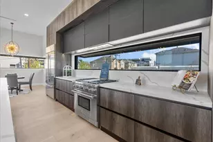 516 Reinerman St, Houston, TX 77007 - Photo 8