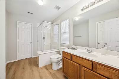 3319 Leading Point Drive, Houston, TX 77091 - Photo 18