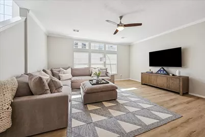 3319 Leading Point Drive, Houston, TX 77091 - Photo 8