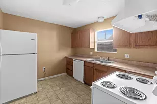 2200 Peach Ave, Bay City, TX 77414 - Photo 6
