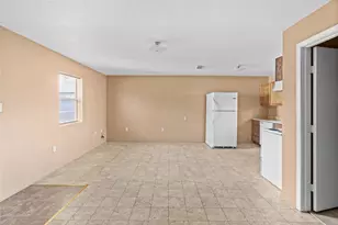 2200 Peach Ave, Bay City, TX 77414 - Photo 14