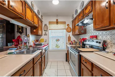 10107 Rocky Hollow Road, La Porte, TX 77571 - Photo 12