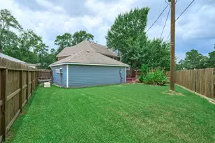 28130 Laura Ct, Conroe, TX 77385 - Photo 46
