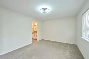 28130 Laura Ct, Conroe, TX 77385 - Photo 34