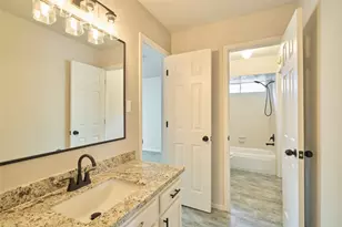 28130 Laura Ct, Conroe, TX 77385 - Photo 34