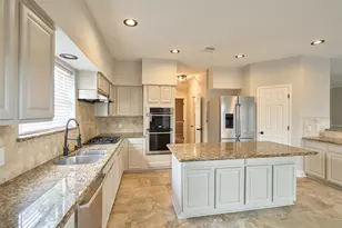 28130 Laura Ct, Conroe, TX 77385 - Photo 14