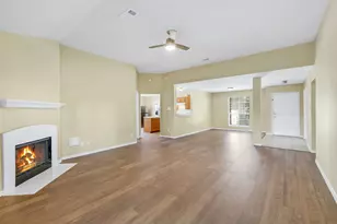 12045 La Salle Br, Conroe, TX 77304 - Photo 4