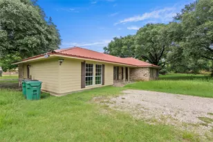 970 Martin Rd, Madisonville, TX 77864 - Photo 2