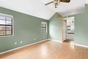 1002 Ransom St, Anahuac, TX 77514 - Photo 18