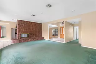 1002 Ransom St, Anahuac, TX 77514 - Photo 14