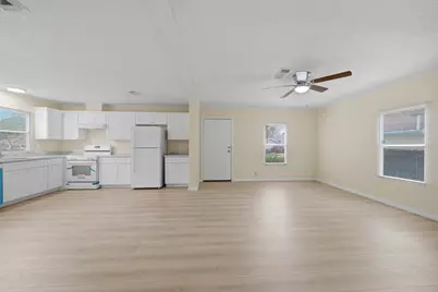 11730 Greenglen Drive, Houston, TX 77044 - Photo 10