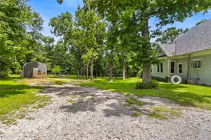 38 Darrell White Rd, Huntsville, TX 77340 - Photo 36